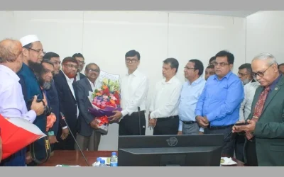 আইডিআরএ’র নতুন চেয়ারম্যানকে এনআরবি ইসলামিক লাইফের ফুলেল শুভেচ্ছা