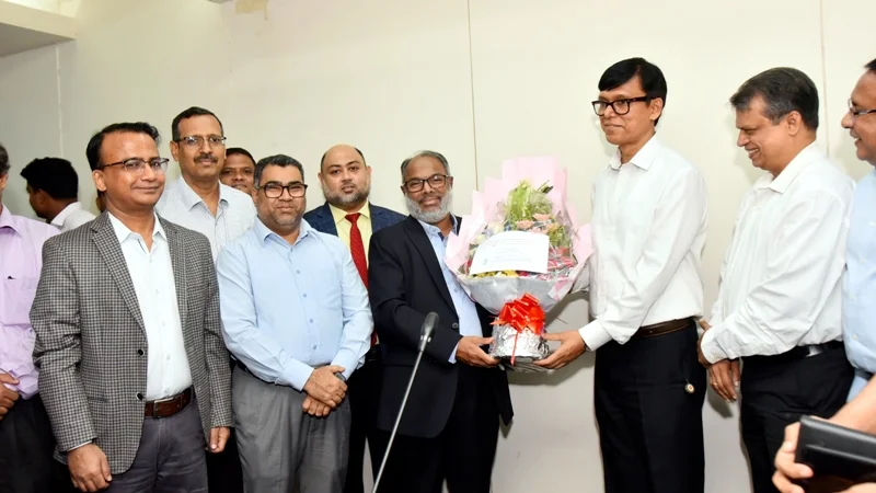 আইডিআরএ’র চেয়ারম্যান ড. এম আসলাম আলমকে পপুলার লাইফের শুভেচ্ছা