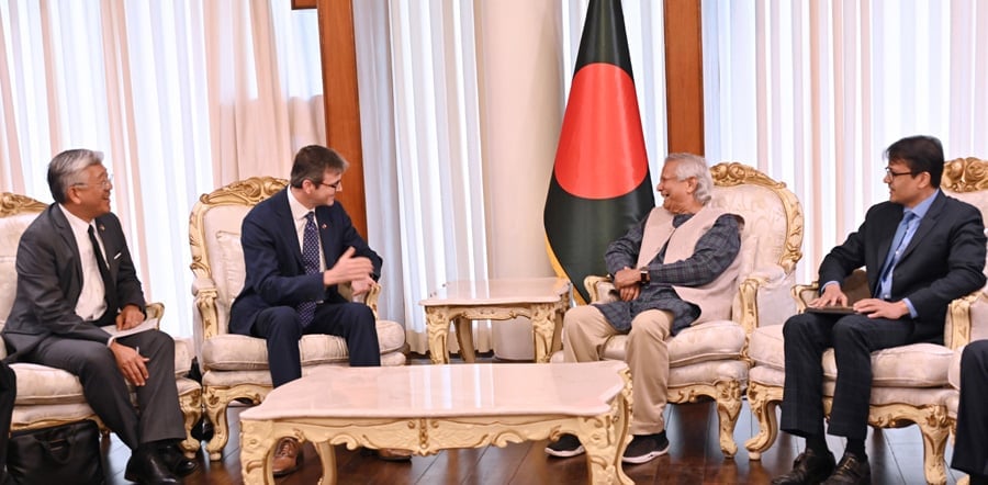 দেশ পুনর্গঠনে যুক্তরাষ্ট্রের সহায়তা চাইলেন প্রধান উপদেষ্টা