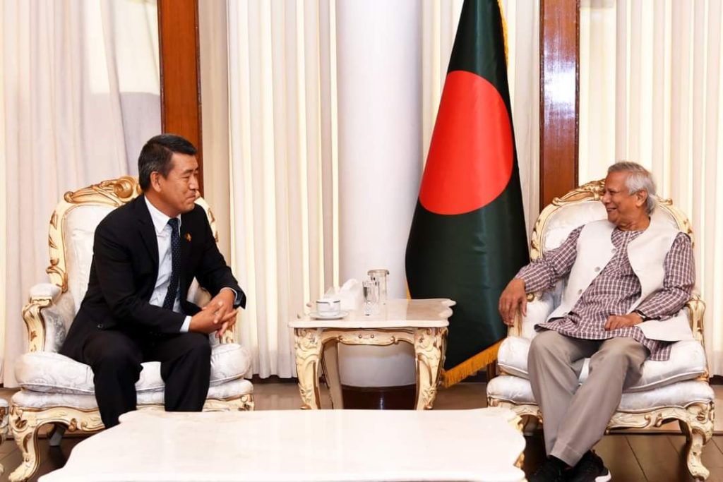 ঢাকা-থিম্পু বাণিজ্য সহযোগিতা বৃদ্ধিতে প্রধান উপদেষ্টার গুরুতারোপ