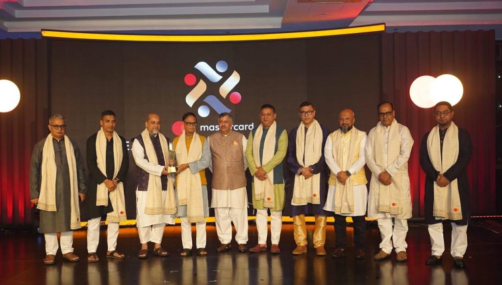 পূবালী ব্যাংকের মাস্টারকার্ড ‘এক্সিলেন্স অ্যাওয়ার্ড’ অর্জন