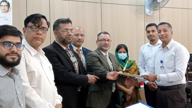 জেনিথ ইসলামি লাইফ ও মুন্নু মেডিকেল কলেজ হাসপাতালের স্বাস্থ্যসেবা চুক্তি স্বাক্ষর