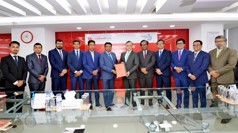 সন্ধানী লাইফ ও মিডল্যান্ড ব্যাংকের ব্যাংকাস্যুরেন্স চুক্তি